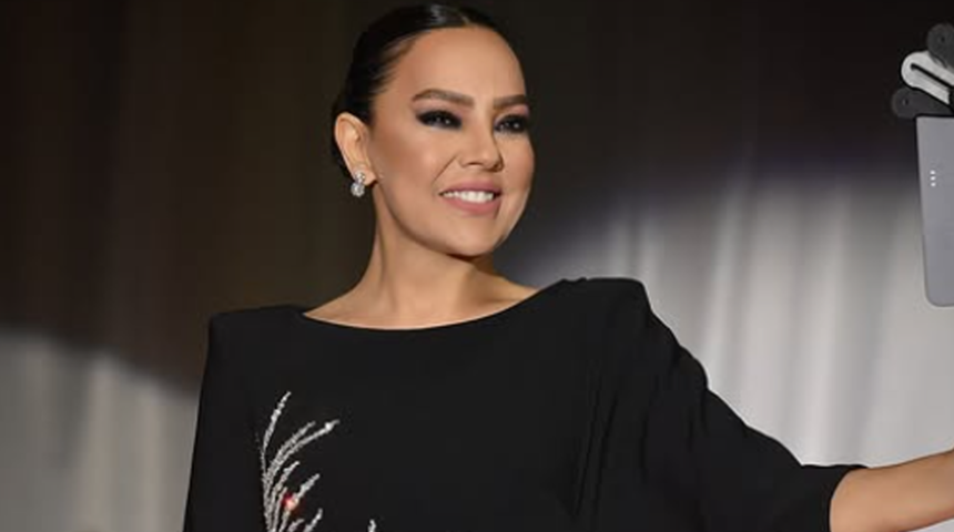 Ebru G&uuml;ndeş hem tarzını hem imajını değiştirdi! G&ouml;renler tanıyamadı