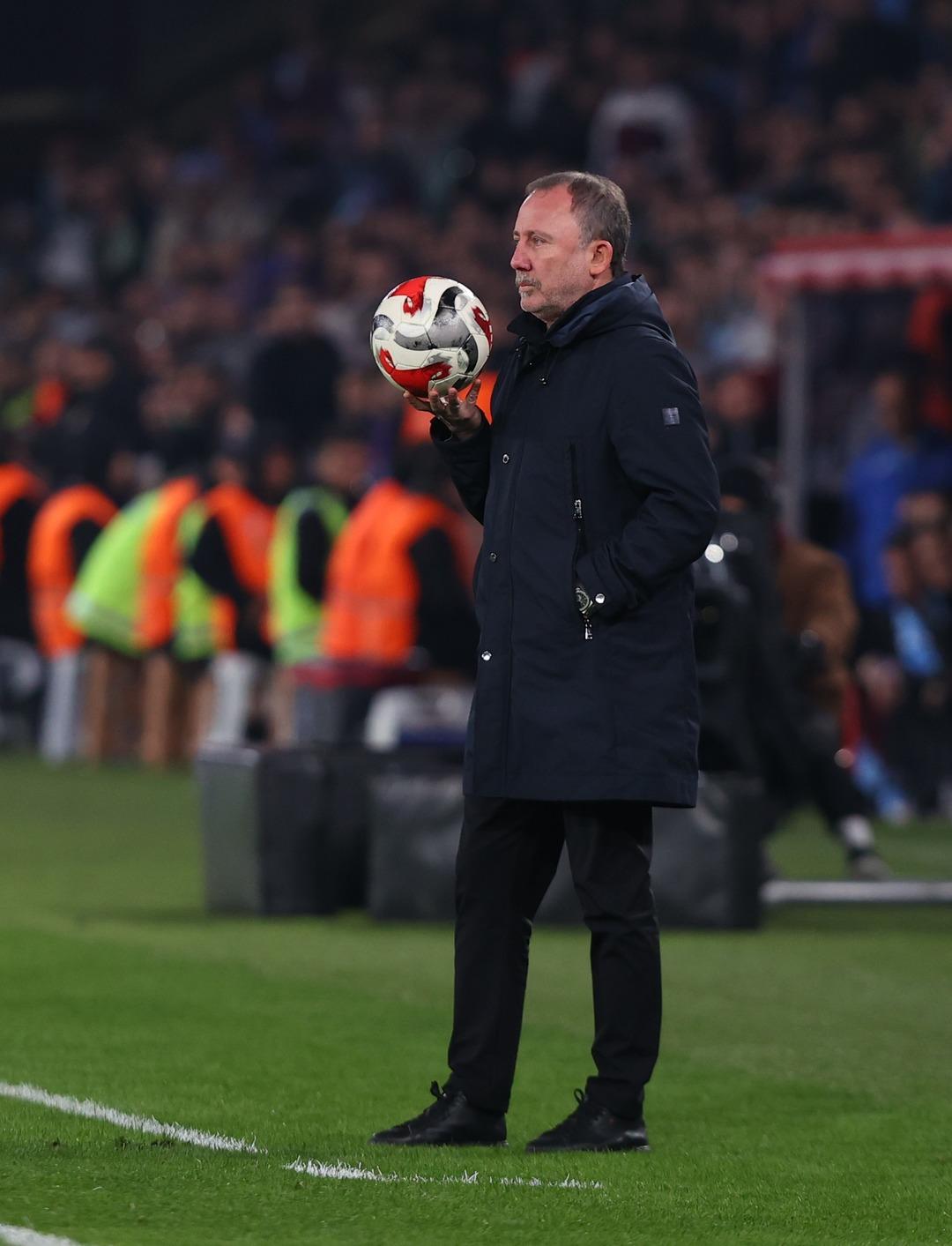 Trabzonspor dan Beşiktaş için gece yarısı zehir zemberek açıklama: Haddinizi bilin 3