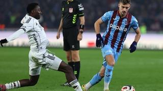 Kırmızı kart için olay yaratacak yorum! beIN Trio ekibinden Trabzonspor-Beşiktaş maçı değerlendirmesi