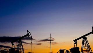 Brent petrol&uuml;n varili 61,23 dolardan işlem g&ouml;r&uuml;yor