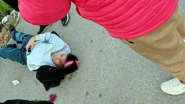 Husumetlileriyle karşılaşan genç bıçaklanarak yaralandı 2