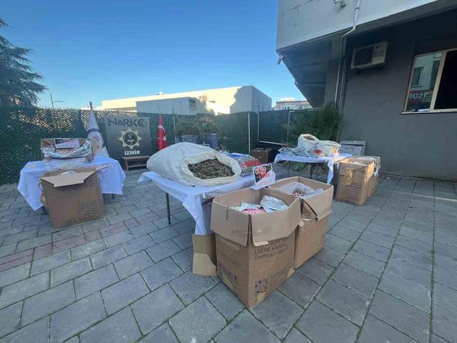 İzmir&rsquo;de tek operasyonda 3 milyon uyuşturucu hap ele ge&ccedil;ti: 46 tutuklama 5