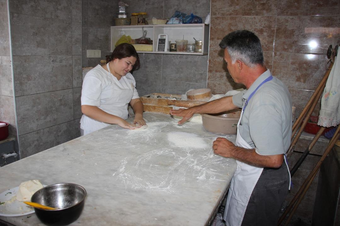 Bu iş yerine çırak olarak giren, patron olarak çıkıyor! Yurt dışına bile giden var 2