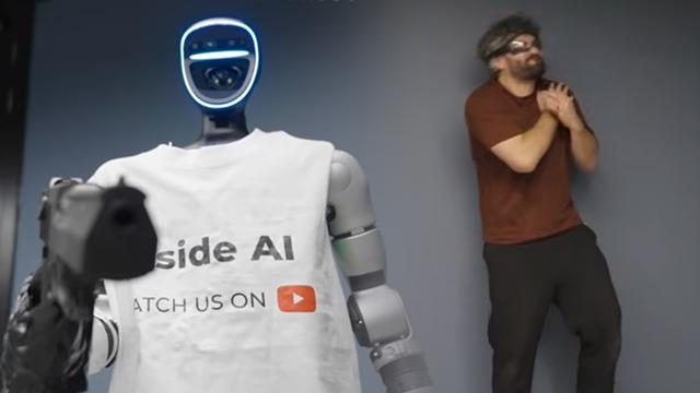 İnsansı robot YouTuber’a ateş etti! Eğlenceli başlayan anlar kısa sürede kabusa dönüştü