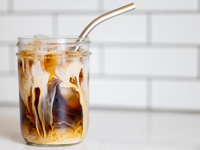 Pipetlerdeki gizli tehlike! Boğazı ve mideyi deliyor