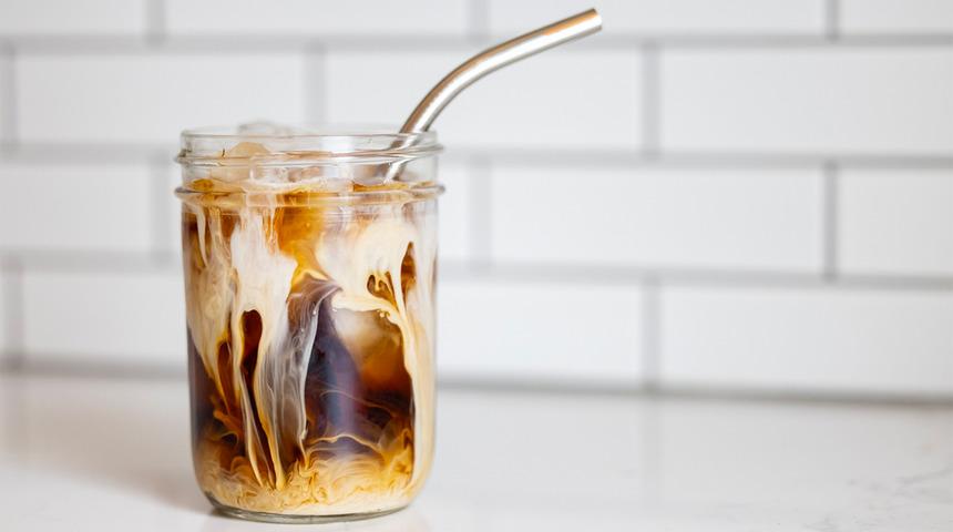 Cam pipetlerdeki gizli tehlike! Boğazı ve mideyi deliyor