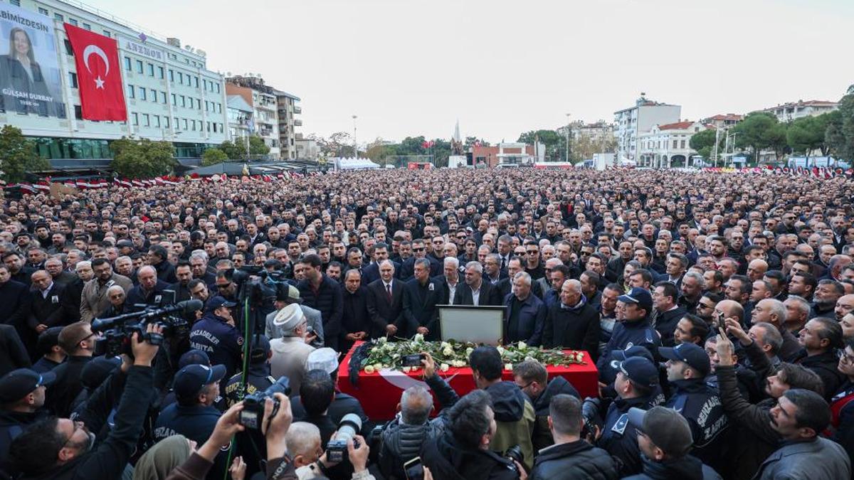 Manisa, Gülşah Durbay'ı gözyaşlarıyla uğurladı! On binler akın etti...