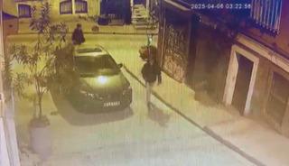 Çaldıkları telefona 'alüminyum oyunu'!