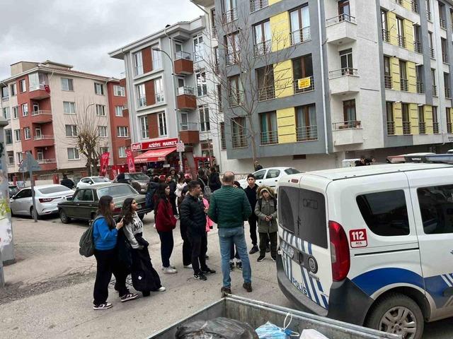 Eskişehir’de 12 yaşındaki çocuk okul çıkışında bıçaklandı 1