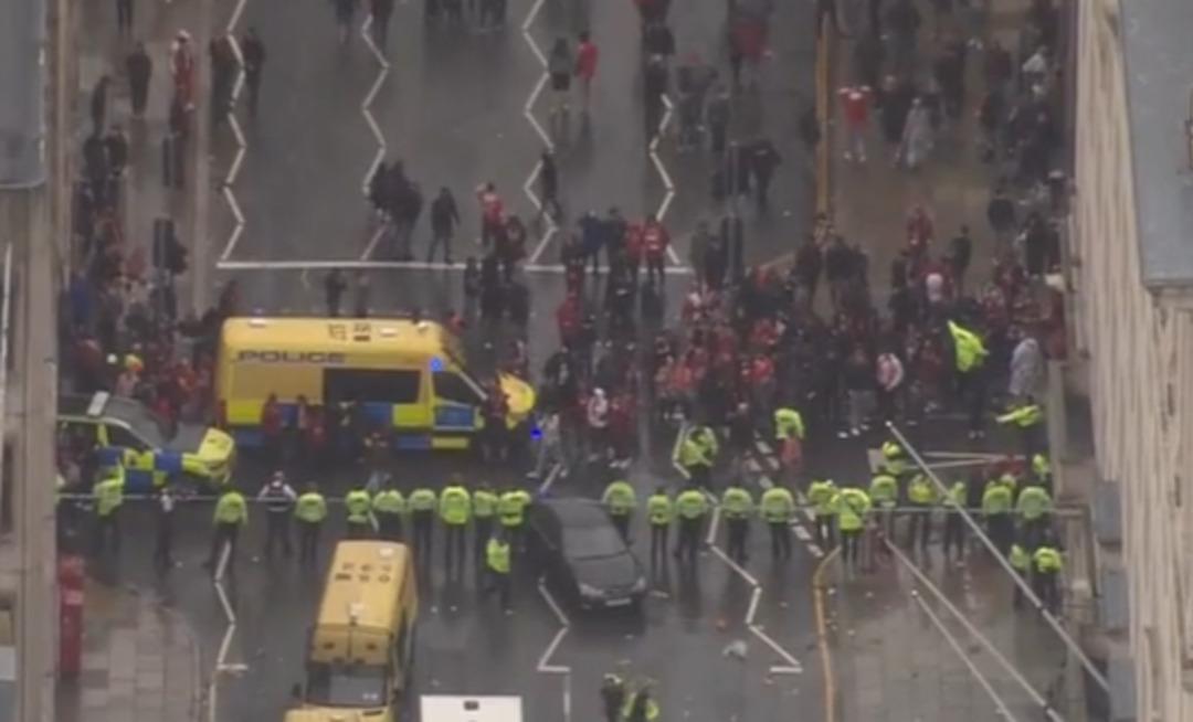 Binlerce insanın içine arabayla dalıp 100 den fazla insanı ezdi: Aralarında bebek ve çocuklar da var! 6