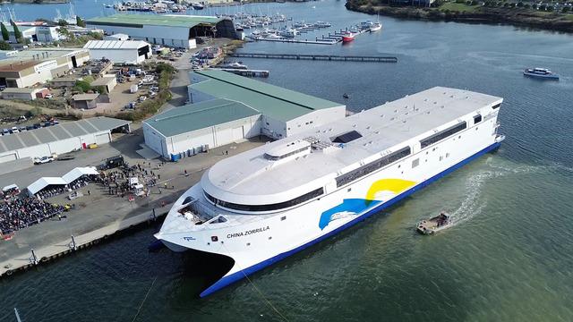 Denizlerin Teslası: Dünyanın en büyük elektrikli gemisi ilk testi geçti