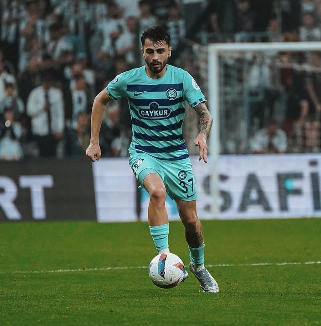 Galatasaray ın sağ bek radarına gen&ccedil; yetenek: Taha Şahin 2