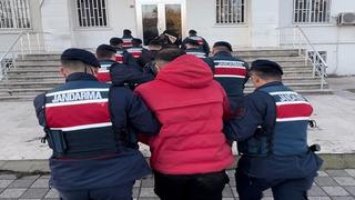 Yurt dışına kaçmak isterken yakalanan 5 kişi tutuklandı