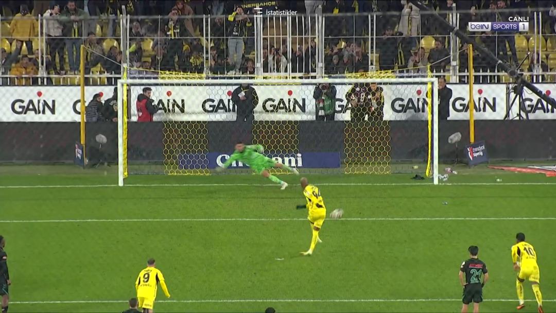 Talisca nın füzesi Konyaspor u devirdi! Brezilyalı bu sezon samba yapıyor 1