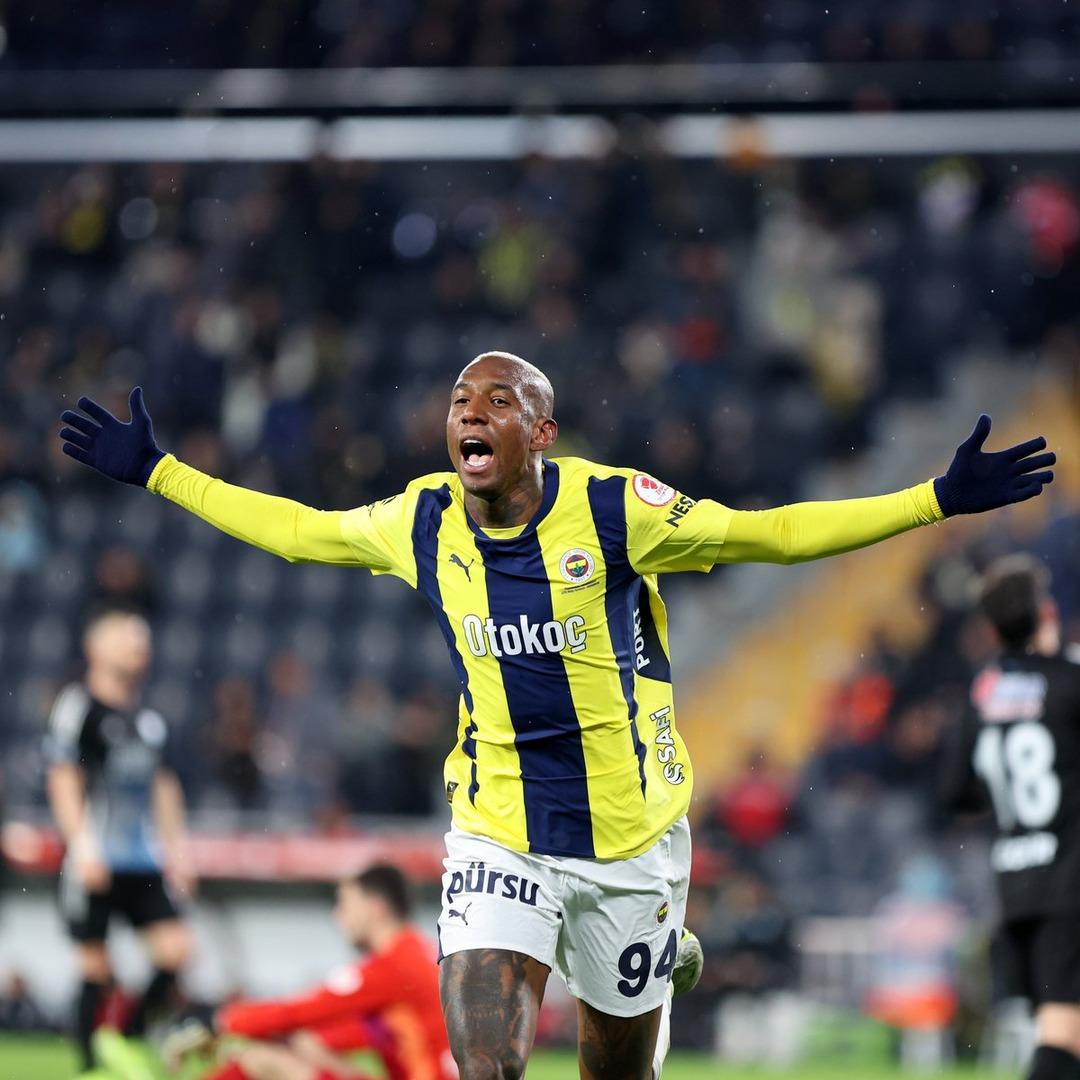 Talisca nın füzesi Konyaspor u devirdi! Brezilyalı bu sezon samba yapıyor 4