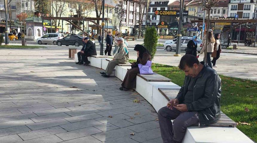 T&uuml;rkiye'nin en mutlu 5. şehri belli oldu!