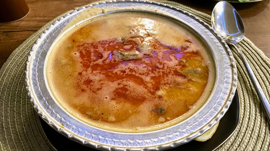 D&uuml;nyanın en iyi &ccedil;orbaları a&ccedil;ıklandı: Gaziantep'e &ouml;zg&uuml; lezzet 2. sırada!