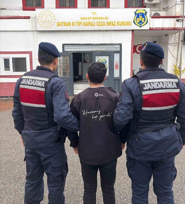 Batman’da çeşitli suçlardan aranan 17 şahıs yakalandı 4
