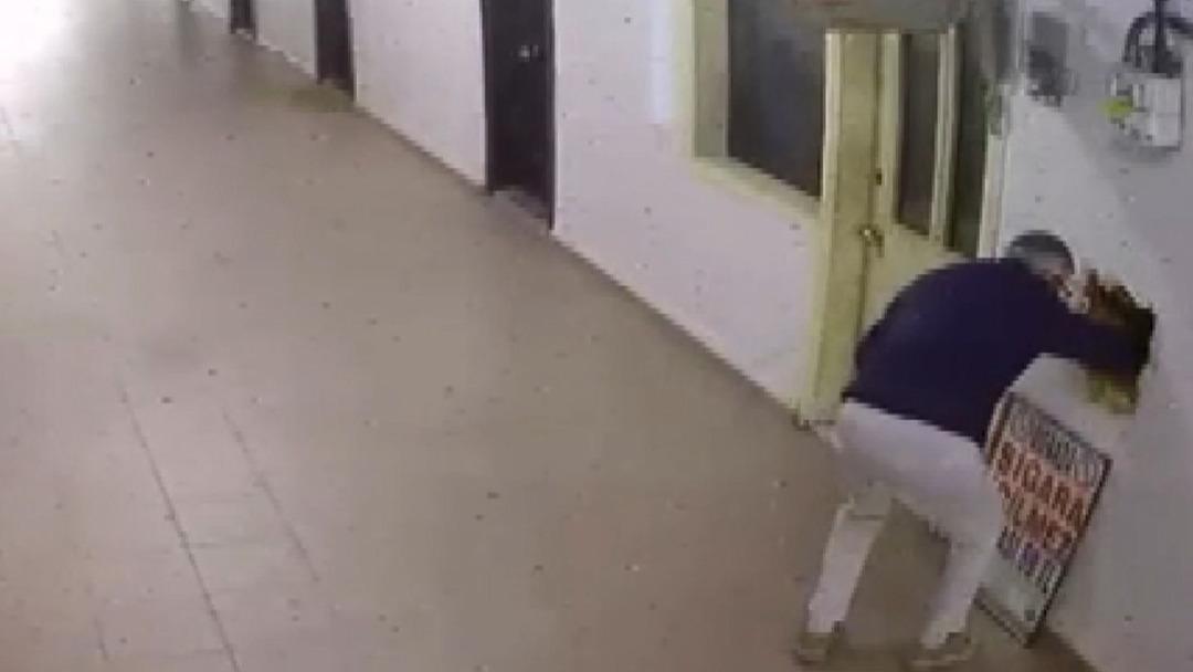 İstanbul da akılalmaz hırsızlık! Kiraladıkları ofisin duvarını delip 40 bin dolarlık saati çaldılar 1