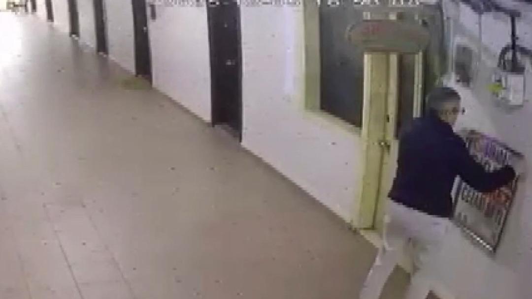 İstanbul da akılalmaz hırsızlık! Kiraladıkları ofisin duvarını delip 40 bin dolarlık saati çaldılar 2