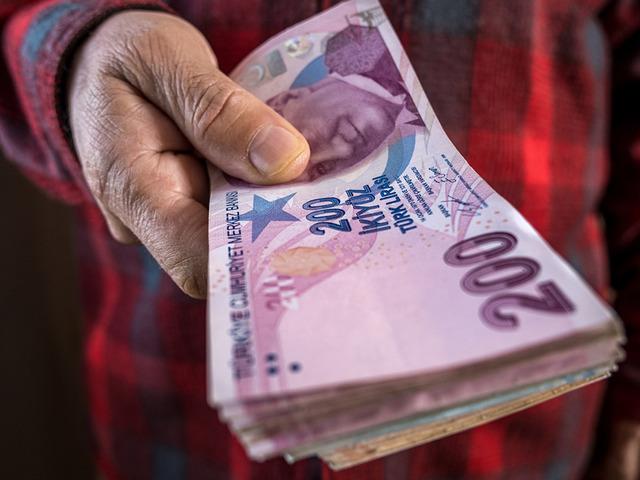 Daha y&uuml;ksek emekli maaşı i&ccedil;in form&uuml;l: Birinde 110 bin TL, birinde 4 bin TL fark