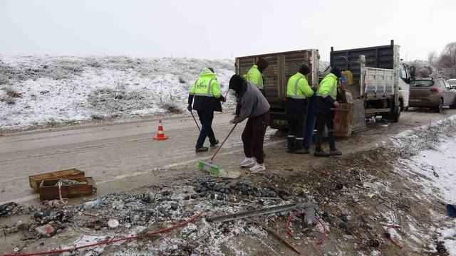 Kastamonu’da işçileri taşıyan kamyonet yan yattı: 7 yaralı 4