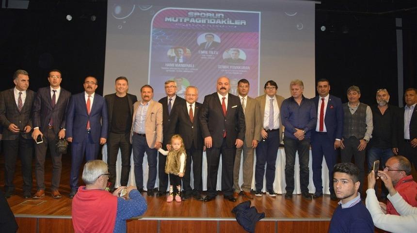Hami Mandıralı: "L&uuml;tfen iyi futbolcu olurken, iyi insan olmayı da unutmayın"