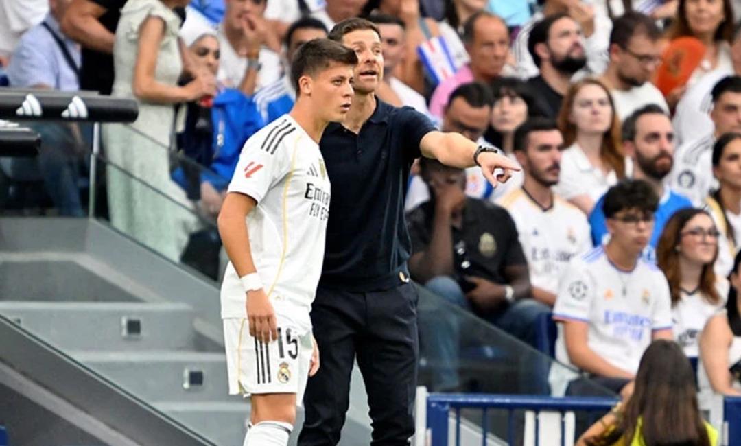 Arda Güler ve Xabi Alonso birbirine girdi: Soyunma odasında "İhanet" sesleri! 1