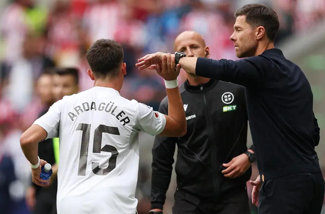 Arda Güler ve Xabi Alonso birbirine girdi: Soyunma odasında "İhanet" sesleri! 2