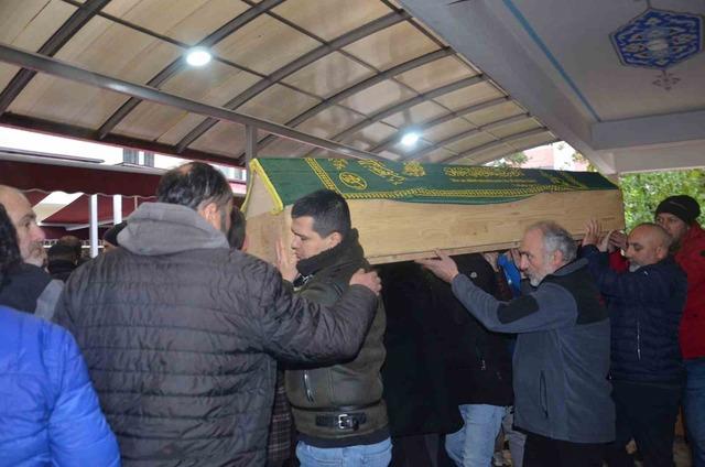 Sivas’ta göçük altında can veren şantiye müdürü, Bafra’da defnedildi 2