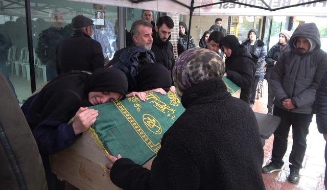 Sivas’ta göçük altında can veren şantiye müdürü, Bafra’da defnedildi 4