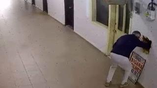 Bakırköy’de akıl almaz 40 bin dolarlık saat hırsızlığı kamerada