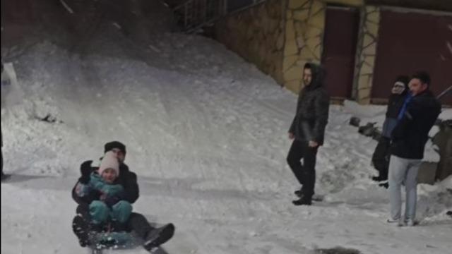 Giresun’da sahilde yağmur, yüksek kesimlerinde kar yağışı etkili oluyor