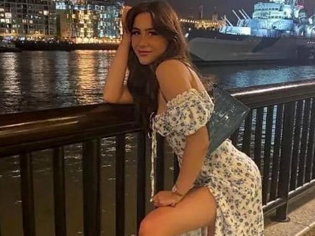 Cezaevi g&ouml;revlisi mahk&ucirc;mla ilişki yaşamış!