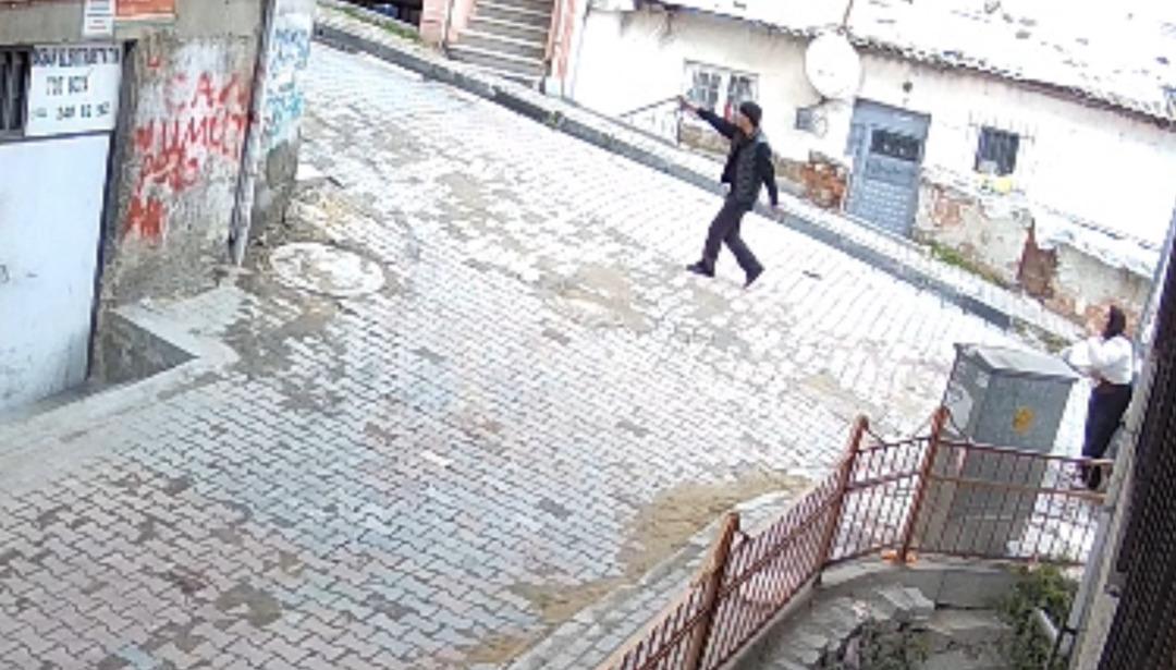 Beni Azrail in işine karıştırmayın Yardım çığlığı sokakta yankılandı! 8