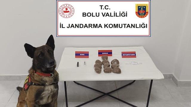 Bolu’da otomobilde zulalanmış uyuşturucuya 2 gözaltı