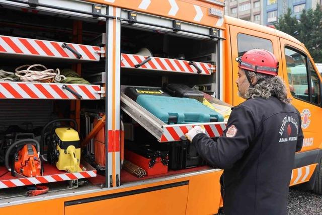 Ümraniye Belediyesi’nden liselerde arama kurtarma eğitimi 1