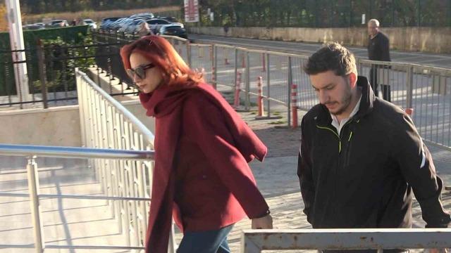 G&uuml;ll&uuml;&rsquo;n&uuml;n oğlu adliyeye m&uuml;şteki olarak ifade vermeye gitti 2