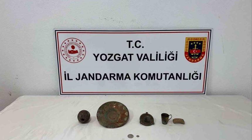 Yozgat&rsquo;ta tarihi objeler yakalandı