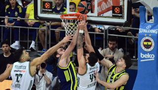 Fenerbah&ccedil;e Beko'ya Ergin Ataman &ccedil;elmesi! Dev seri sona erdi