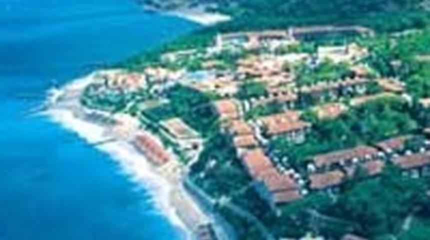 Dev tatil köyü satıldı