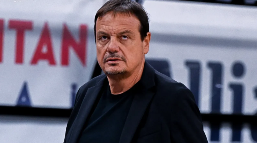 Ergin Ataman'dan gece yarısı Fenerbah&ccedil;e taraftarına &ccedil;ok sert tepki: 88 yaşındaki eğitimli anneme...