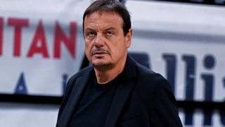 Ergin Ataman'dan gece yarısı Fenerbahçe taraftarına çok sert tepki: 88 yaşındaki eğitimli anneme...