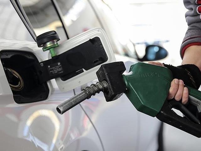 Akaryakıtta tabela yeniden değişti: Bir indirim daha