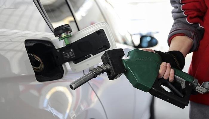 Akaryakıtta tabela yeniden değişti: Bir indirim daha