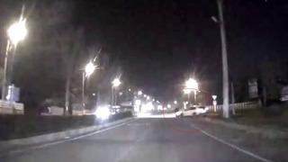 Çarptığı motosiklet devrildi, sonra kaçtı: O anlar araç kamerasında