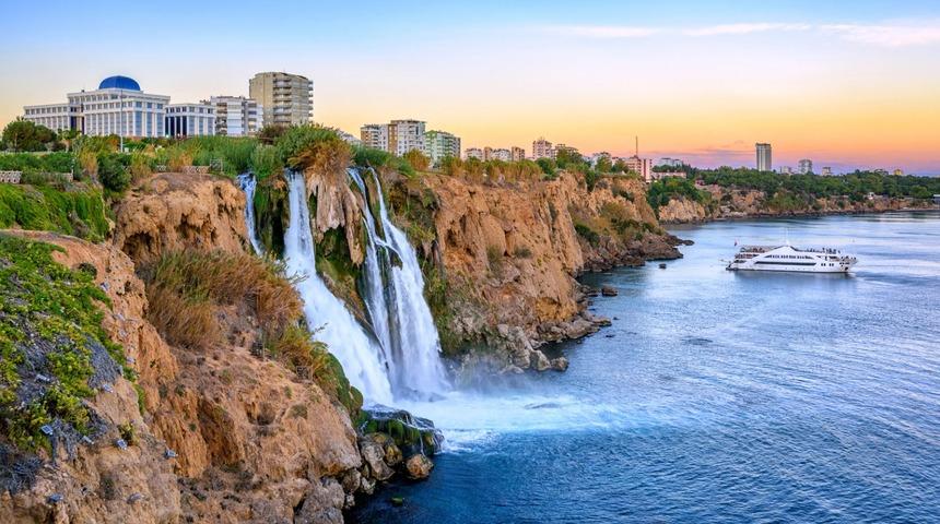 Antalya, Los Angeles ve Dubai'yi ge&ccedil;ti: D&uuml;nyanın en iyi 5 turizm destinasyonu arasına girdi