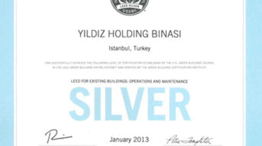 Yıldız Holding kamp&uuml;s&uuml; yeşillendi