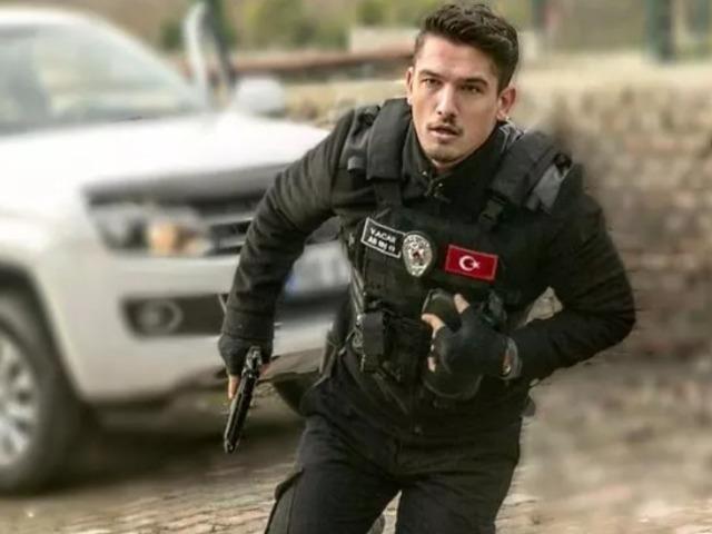 Zor g&uuml;nleri geride bıraktı! &Uuml;nl&uuml; oyuncu evleniyor