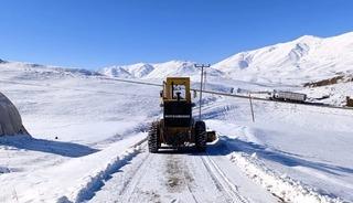 Van&rsquo;da 35 ulaşım yolu kapalı